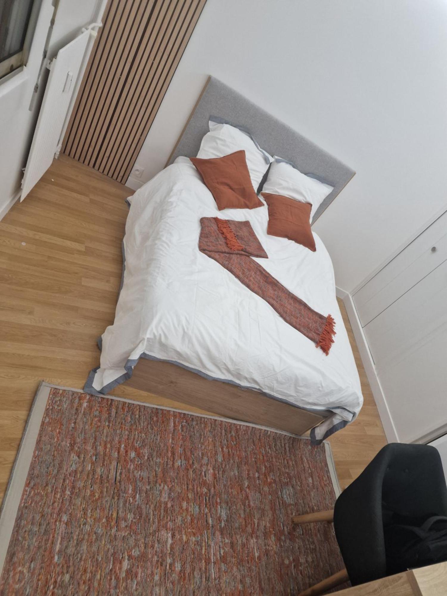 Une Chambre Dans Un Appartement - Luxary Calm Сен-Гратьян Экстерьер фото